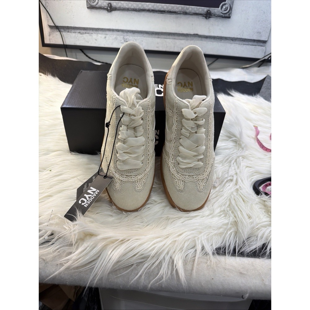 Madden NYC Casual Sneakers Shoes Women's Bone White Size 7 NWT & Box